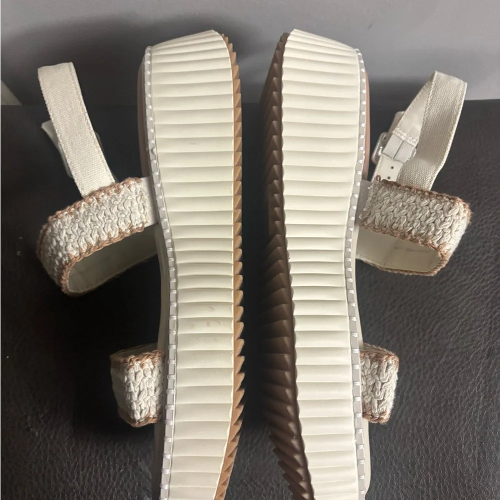 Dolce Vita Drake Platform Sandal brand new
